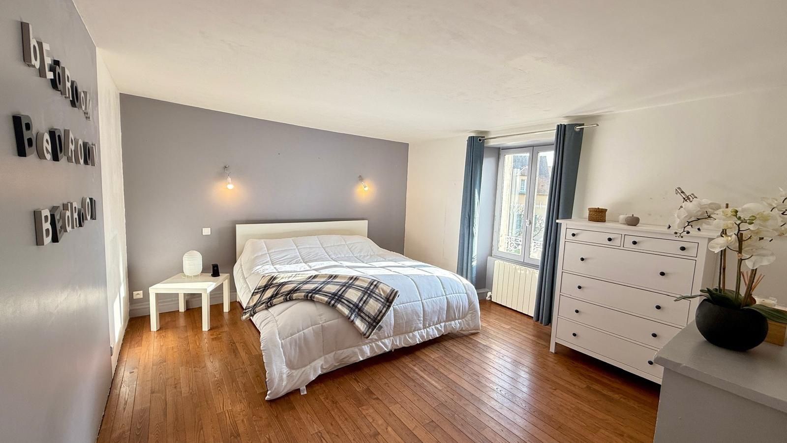 maison 9 Pièces en vente sur WY DIT JOLI VILLAGE (95420)