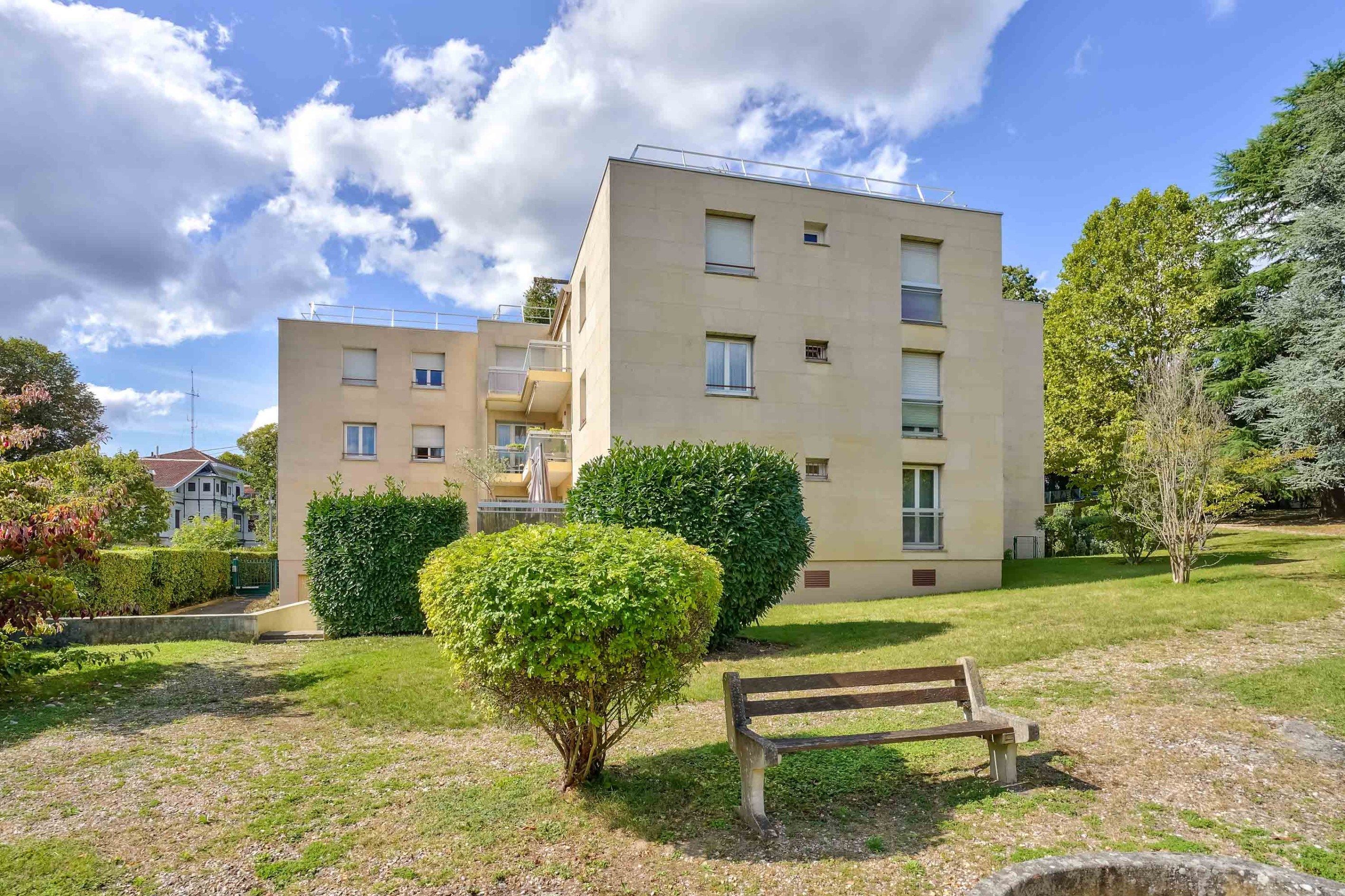 appartement 6 Pièces en vente sur MONTMORENCY (95160)