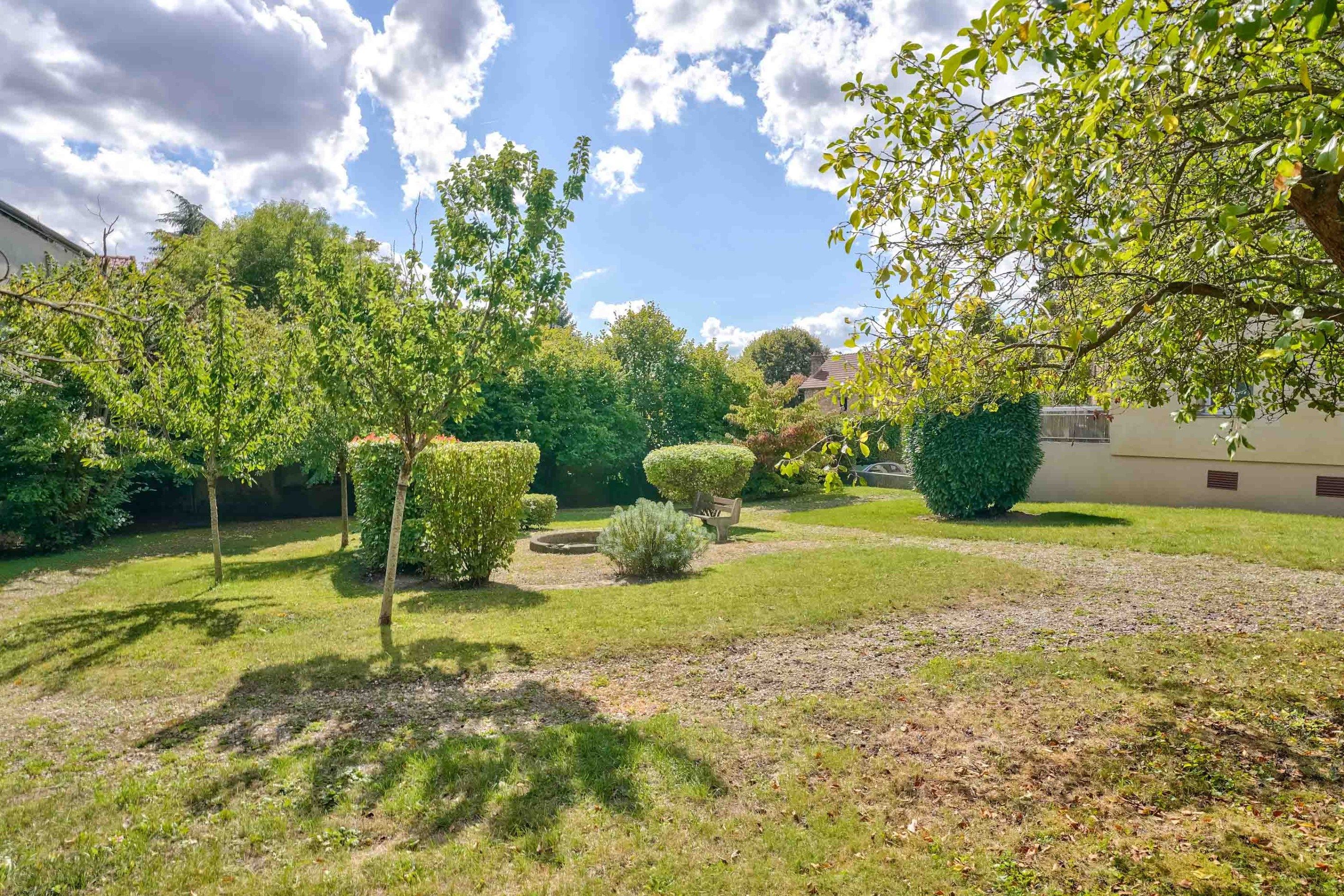 appartement 6 Pièces en vente sur MONTMORENCY (95160)