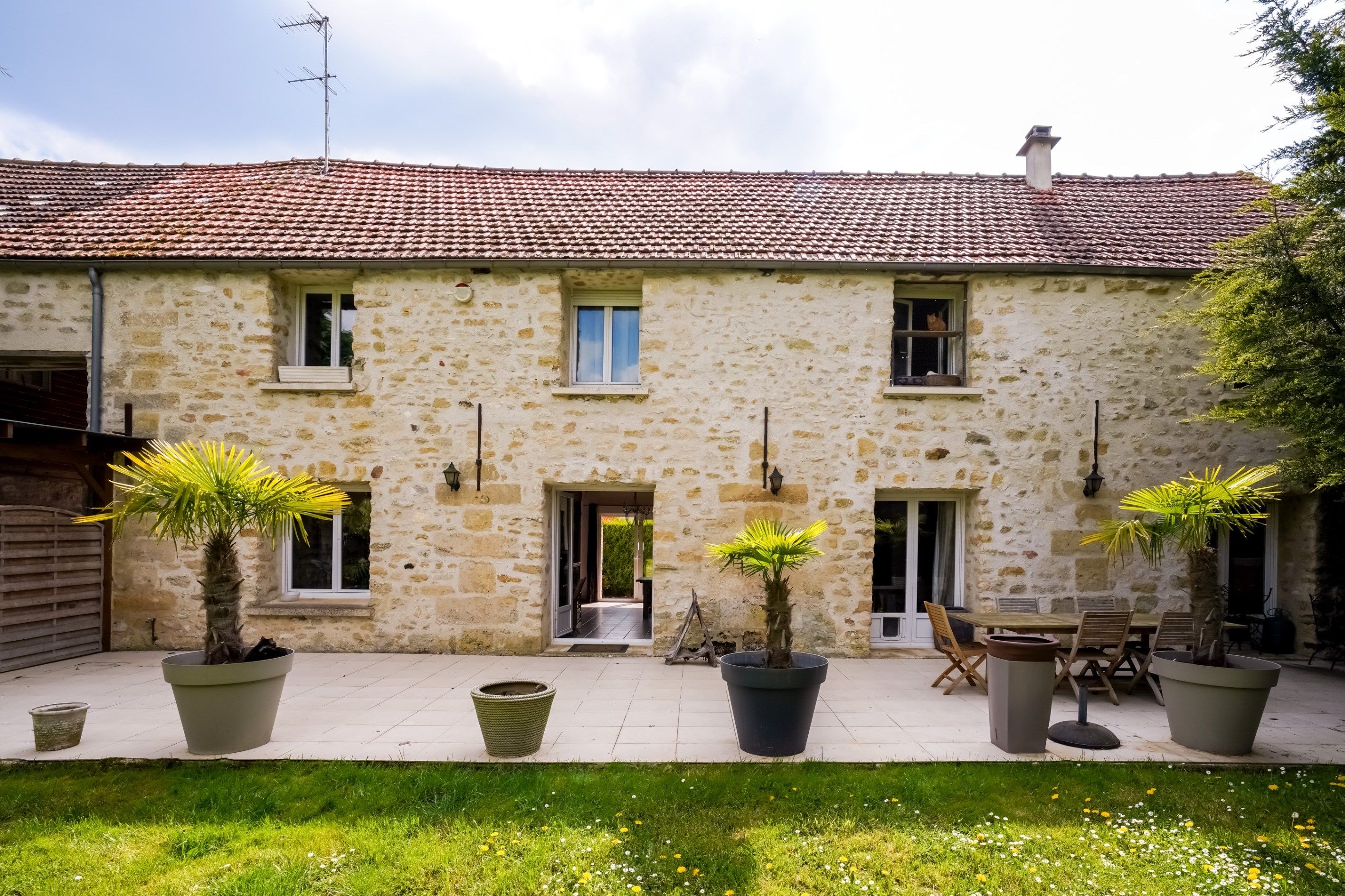 maison 9 Pièces en vente sur THEMERICOURT (95450)