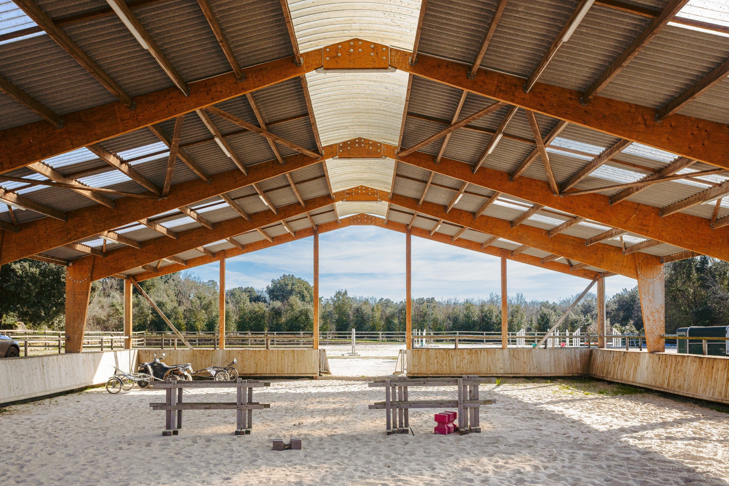 propriété équestre 8 Pièces en vente sur ST SAVINIEN (17350)