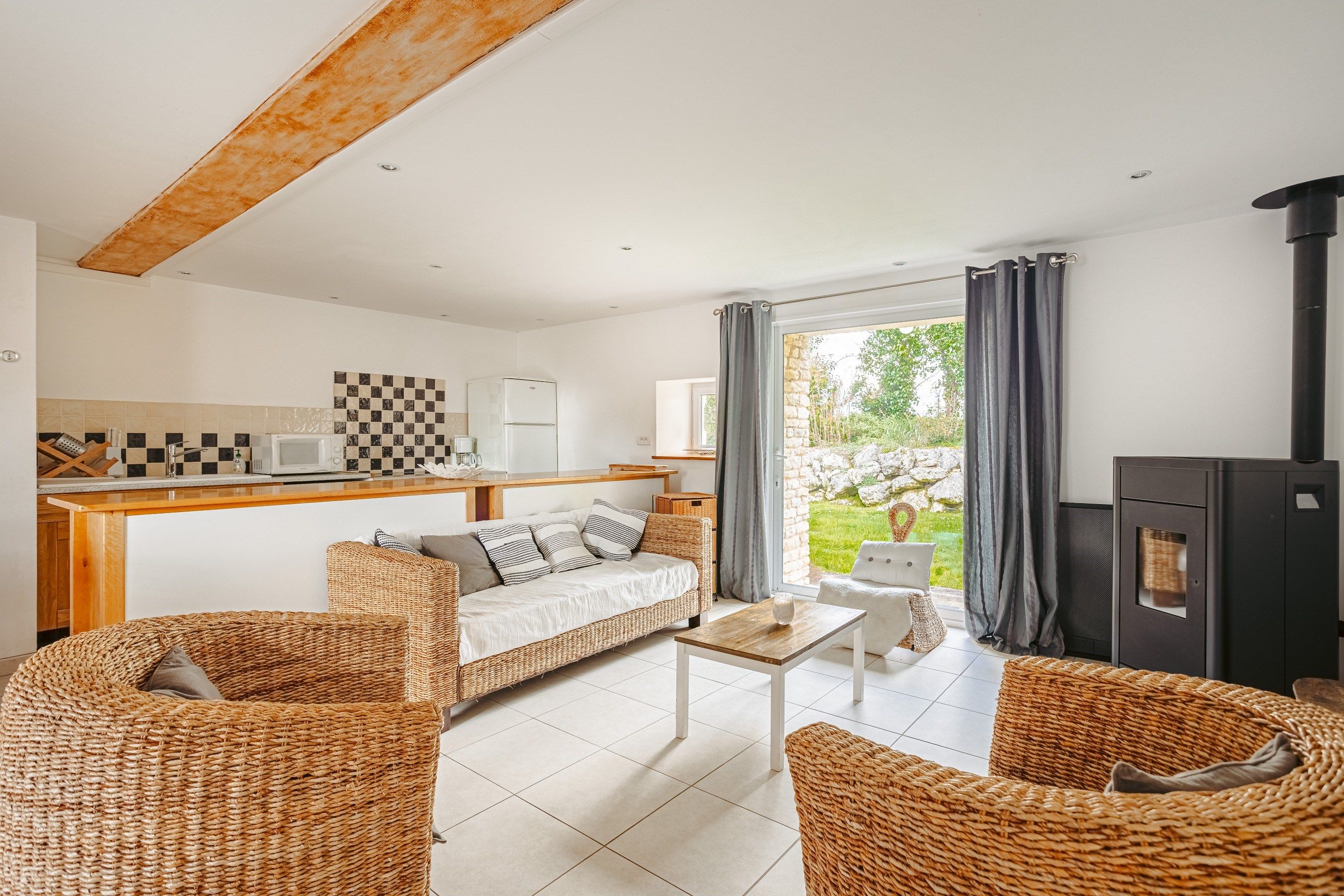 propriété 6 Pièces en vente sur SURGERES (17700)