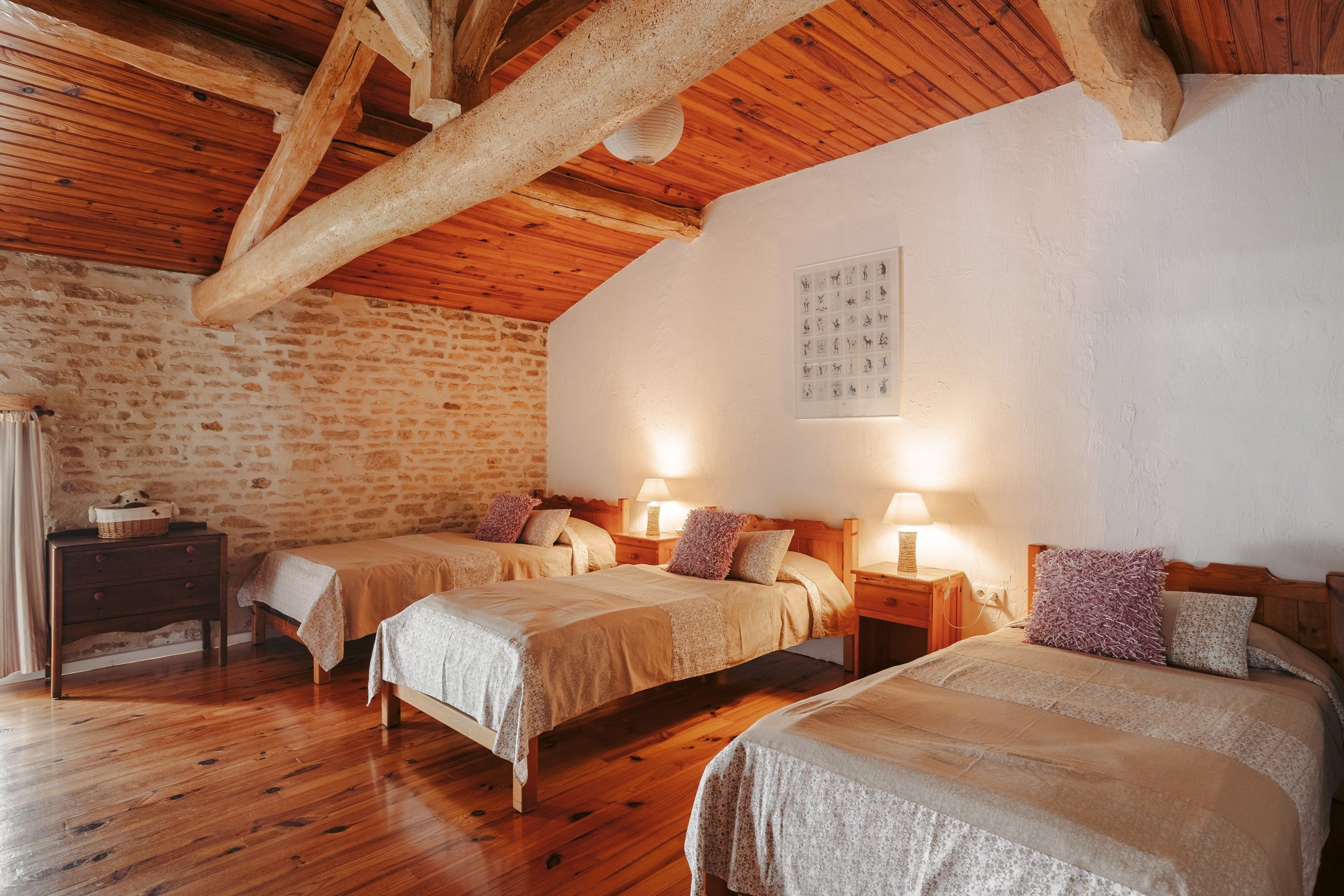 propriété 6 Pièces en vente sur SURGERES (17700)