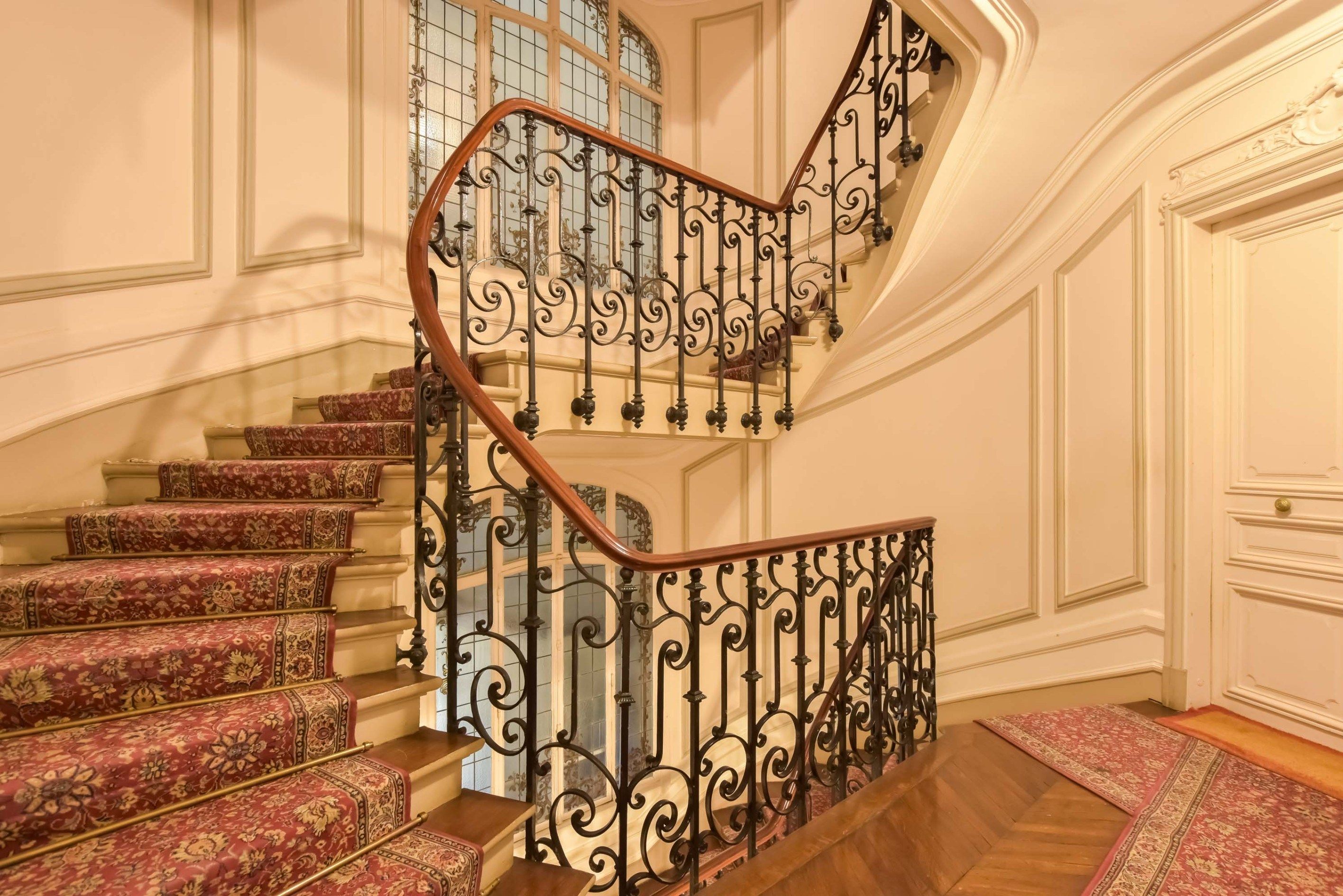 appartement 8 Pièces en vente sur PARIS (75116)