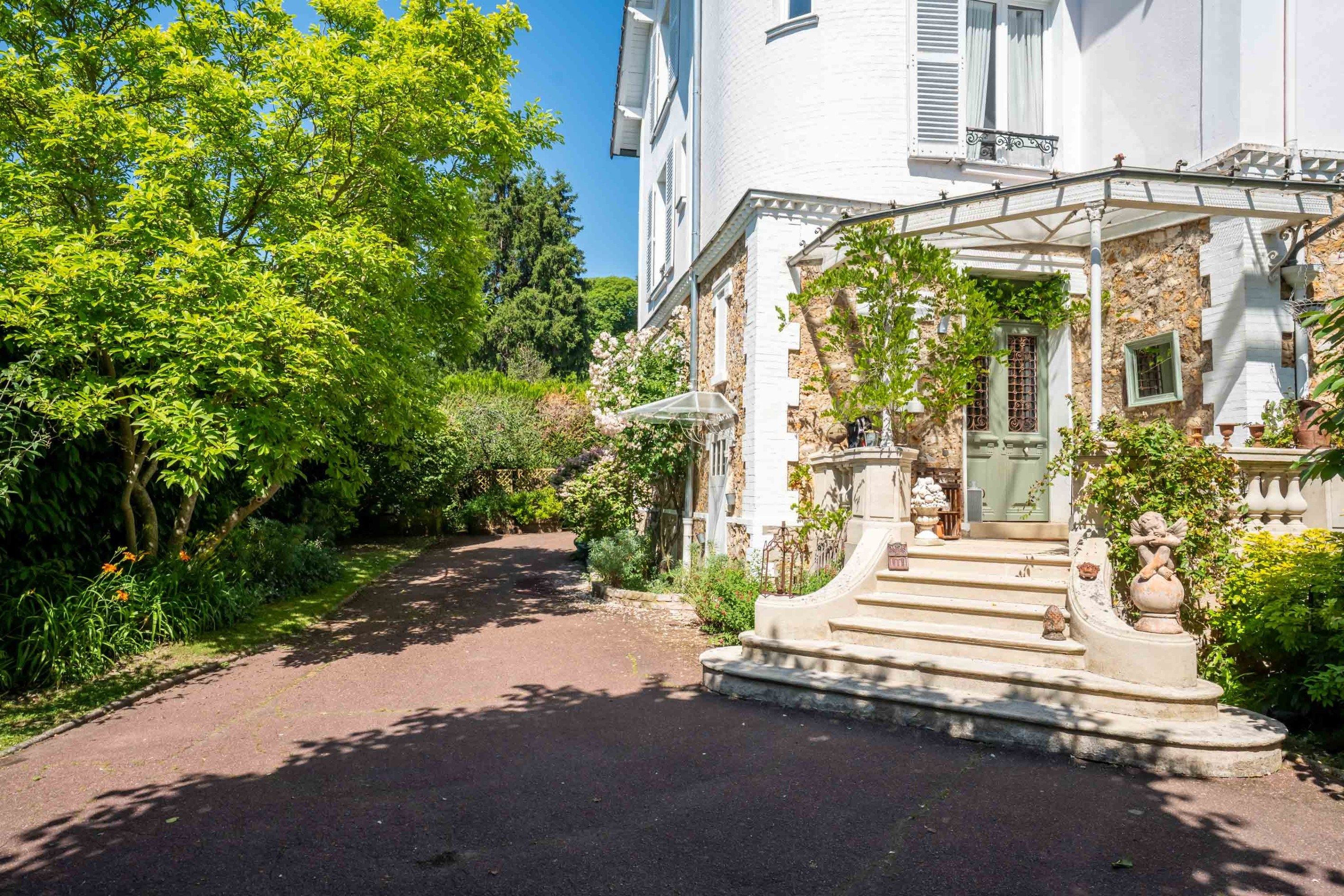 maison 8 Pièces en vente sur ST LEU LA FORET (95320)
