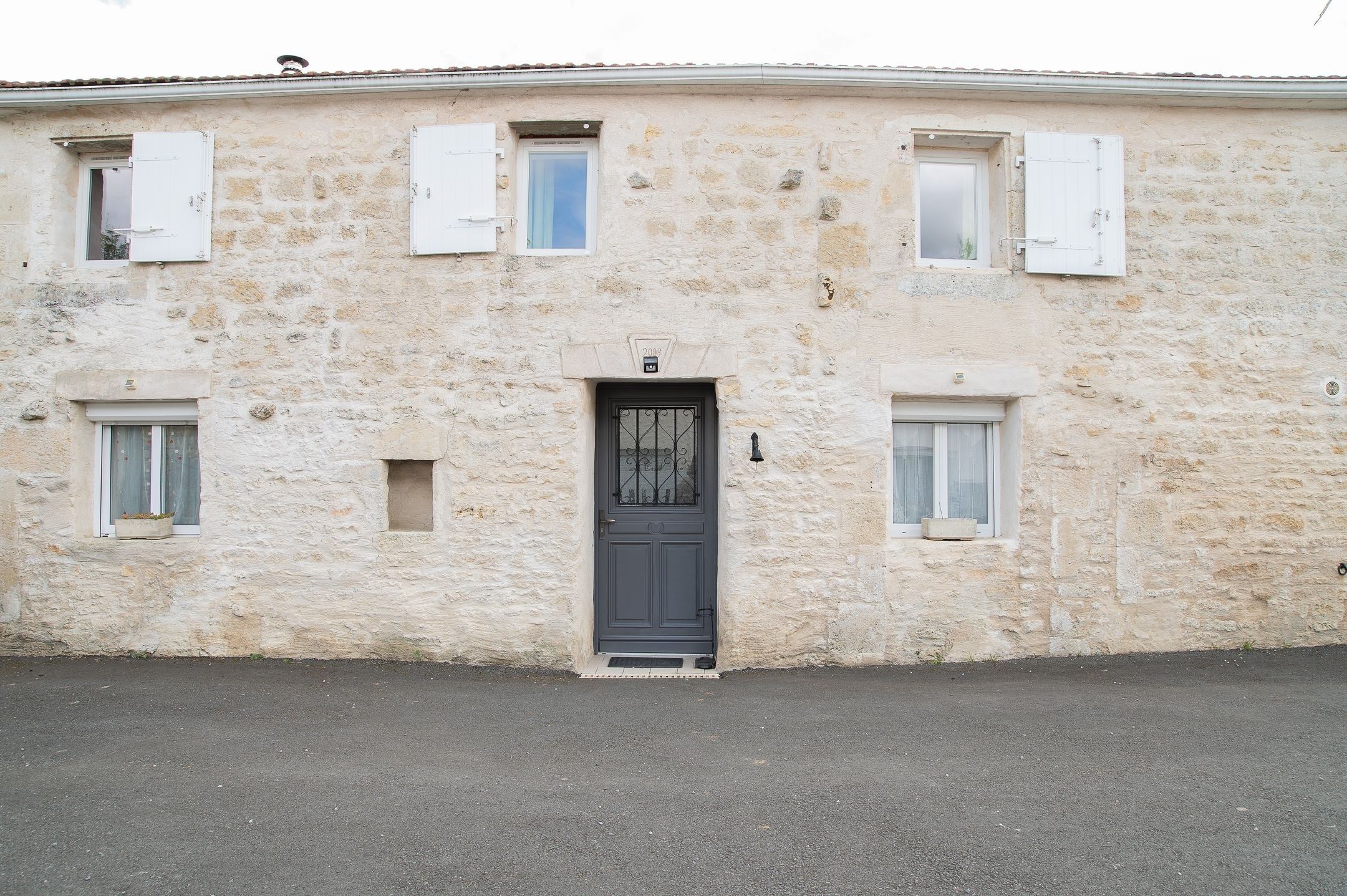 maison 6 Pièces en vente sur SURGERES (17700)