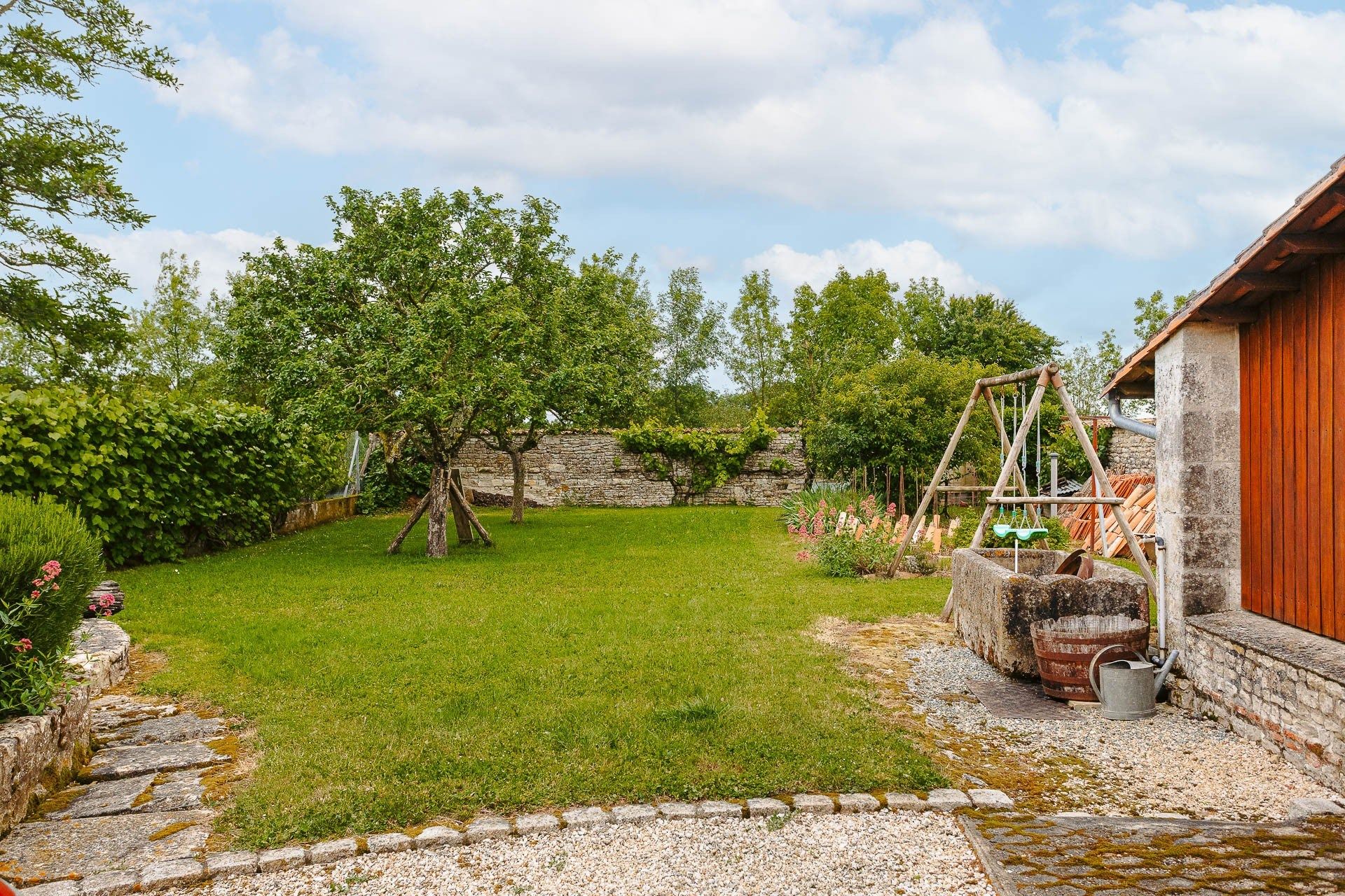 maison 6 Pièces en vente sur MONTROY (17220)