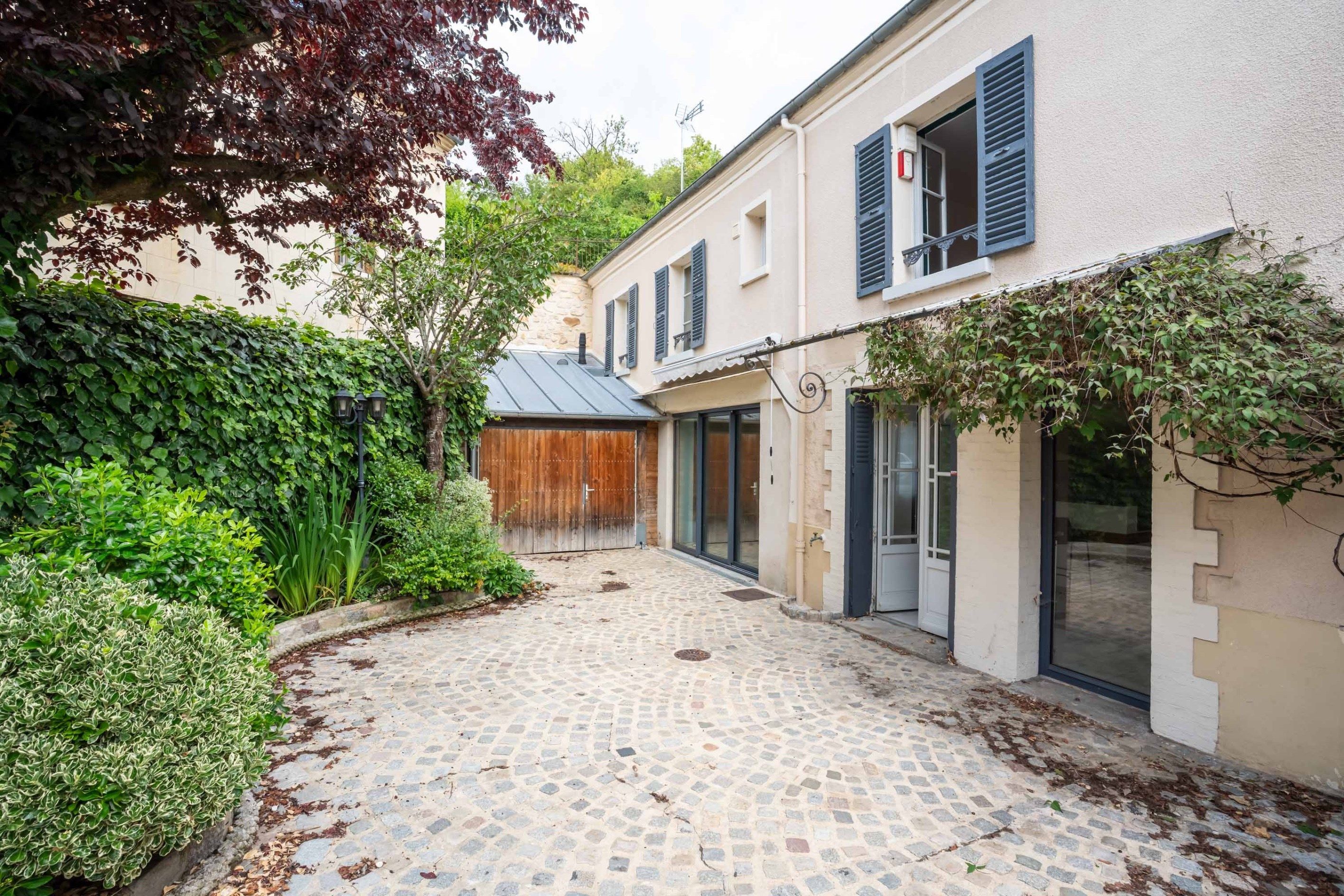maison 8 Pièces en vente sur CHARS (95750)