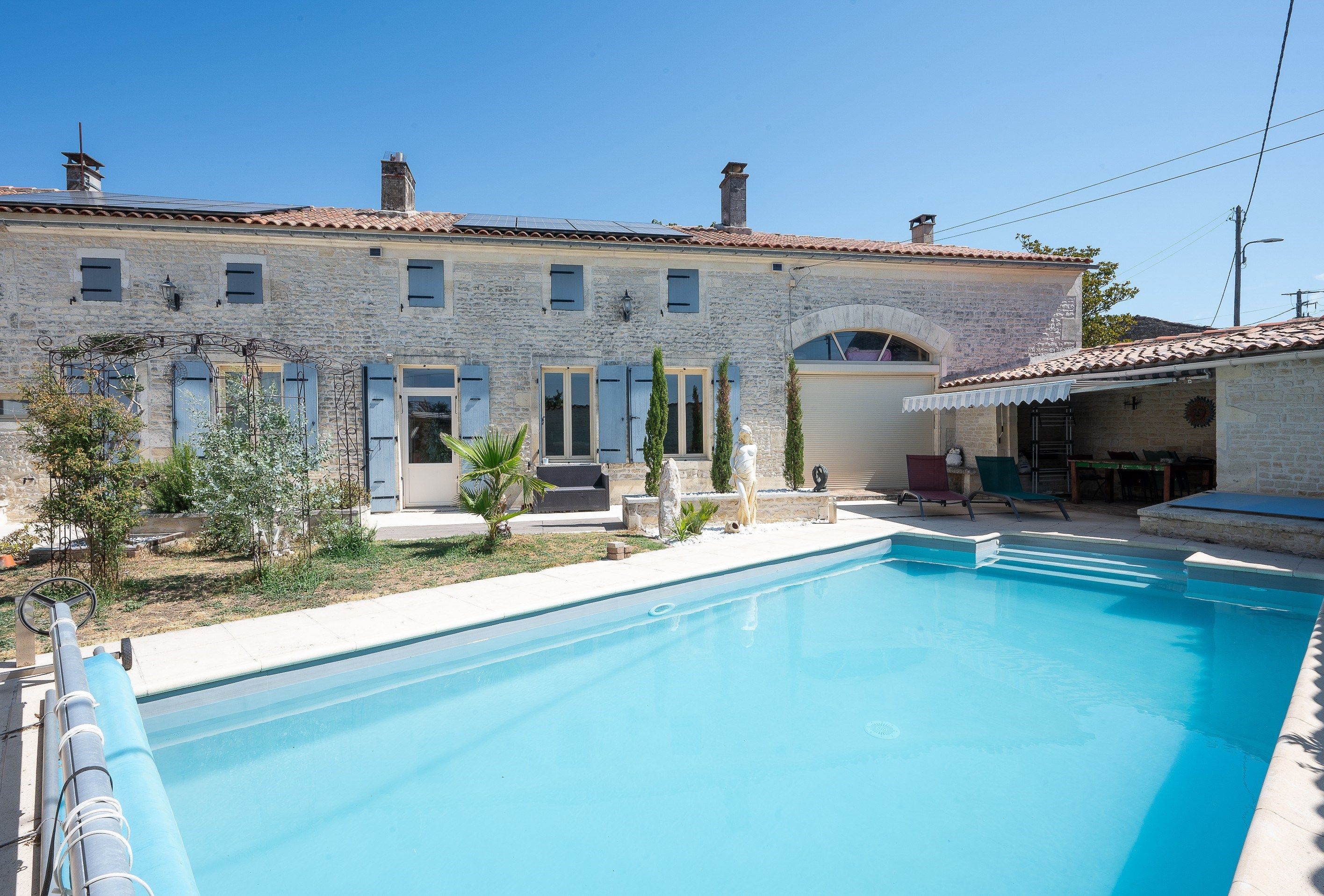 maison 7 Pièces en vente sur HAIMPS (17160)