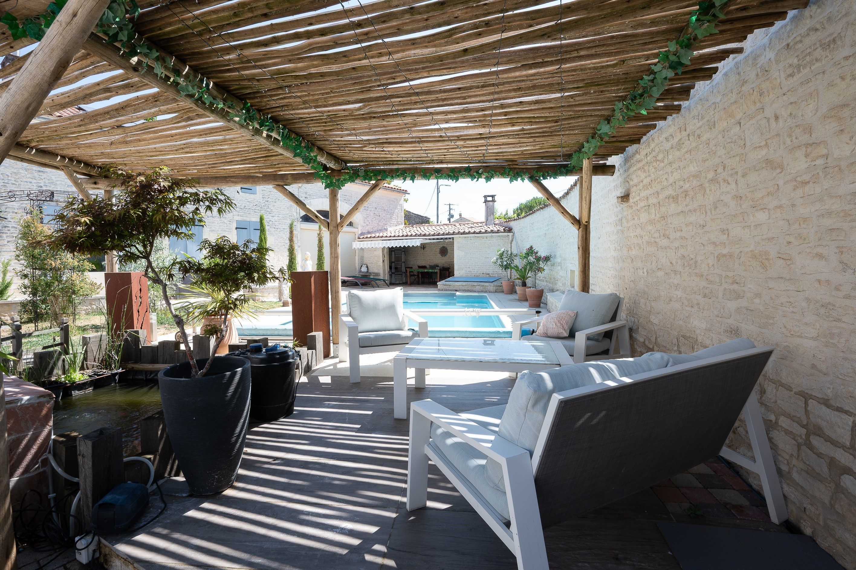 maison 7 Pièces en vente sur HAIMPS (17160)