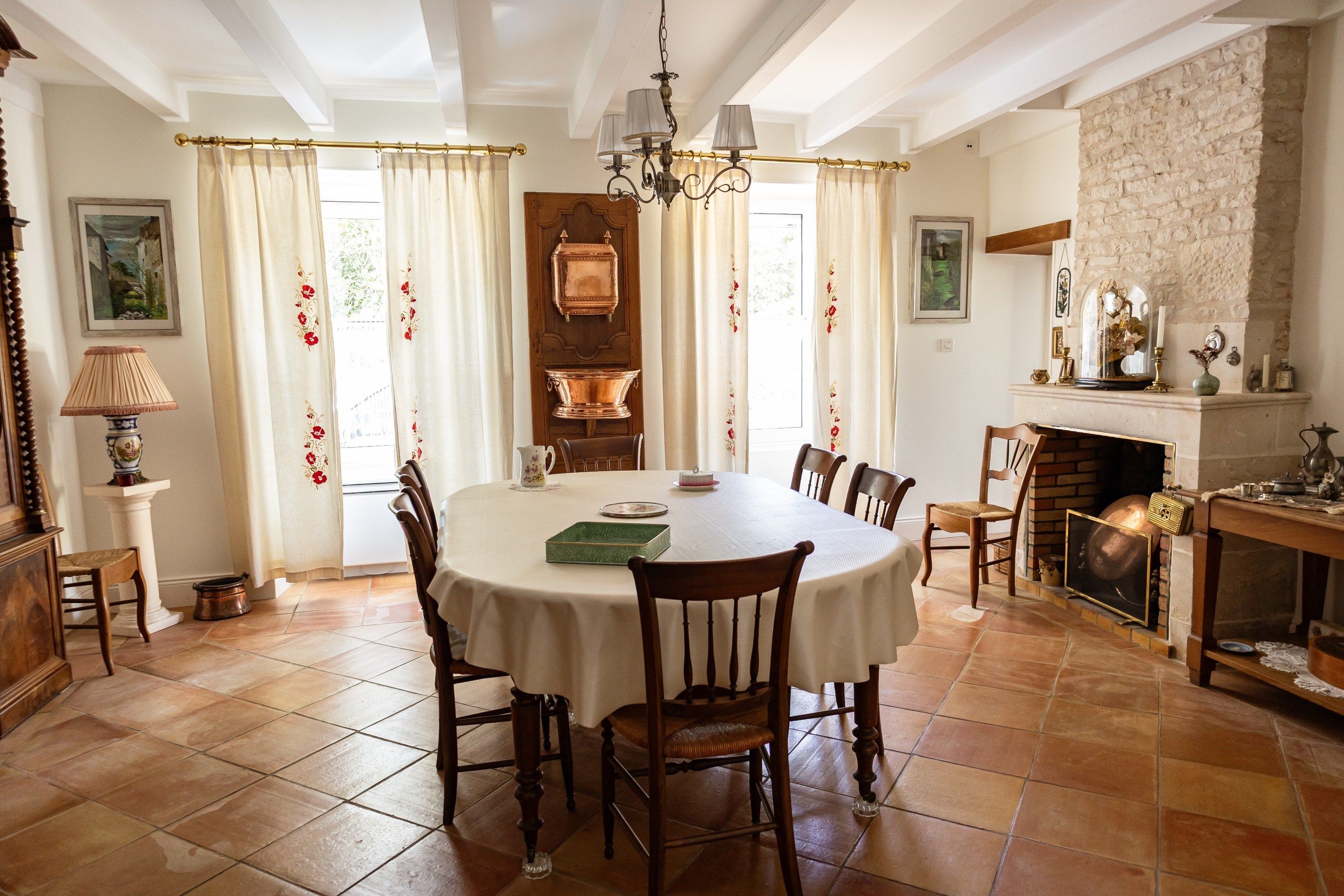 maison 7 Pièces en vente sur SURGERES (17700)