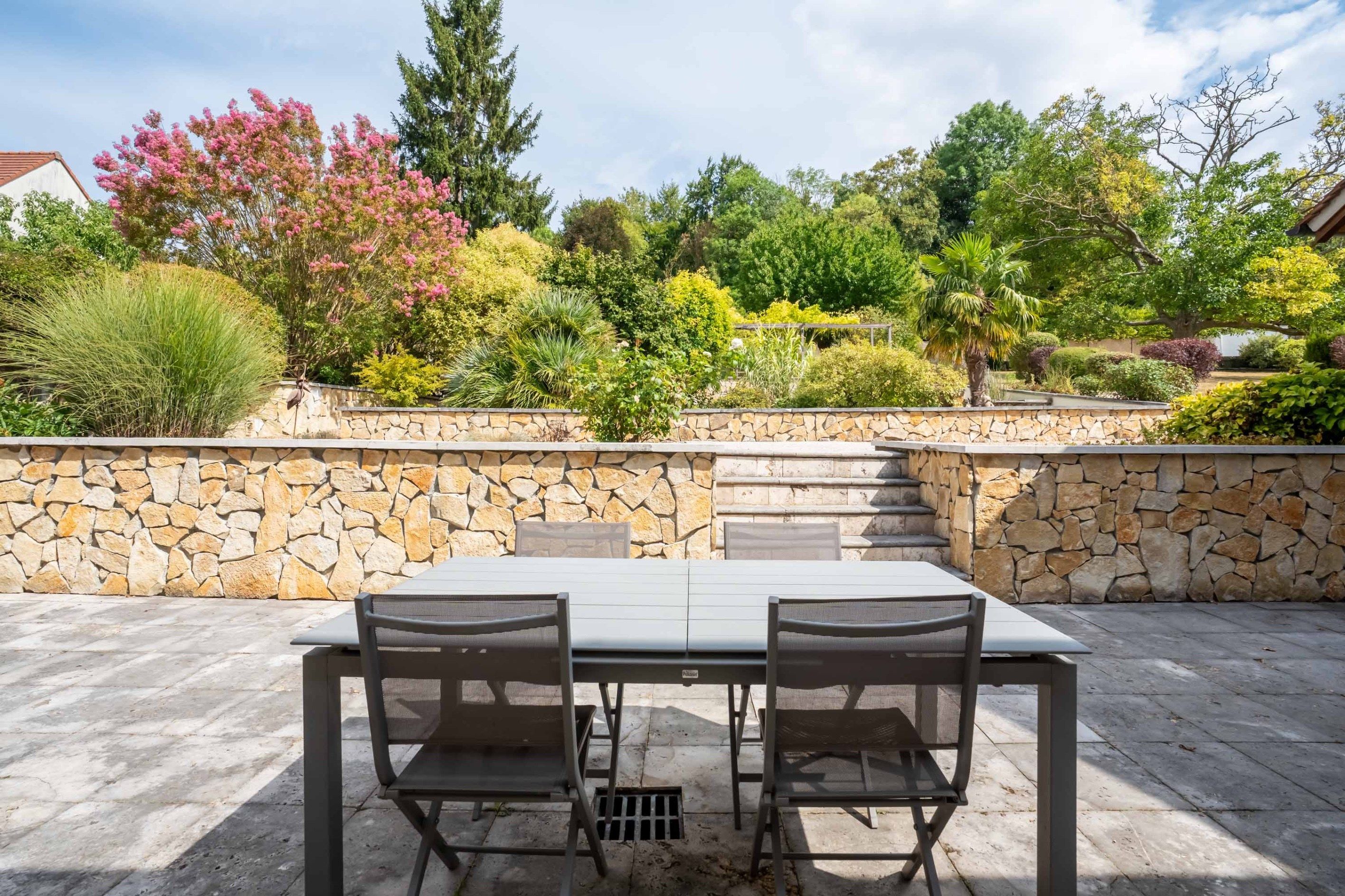 maison 8 Pièces en vente sur MAGNY EN VEXIN (95420)