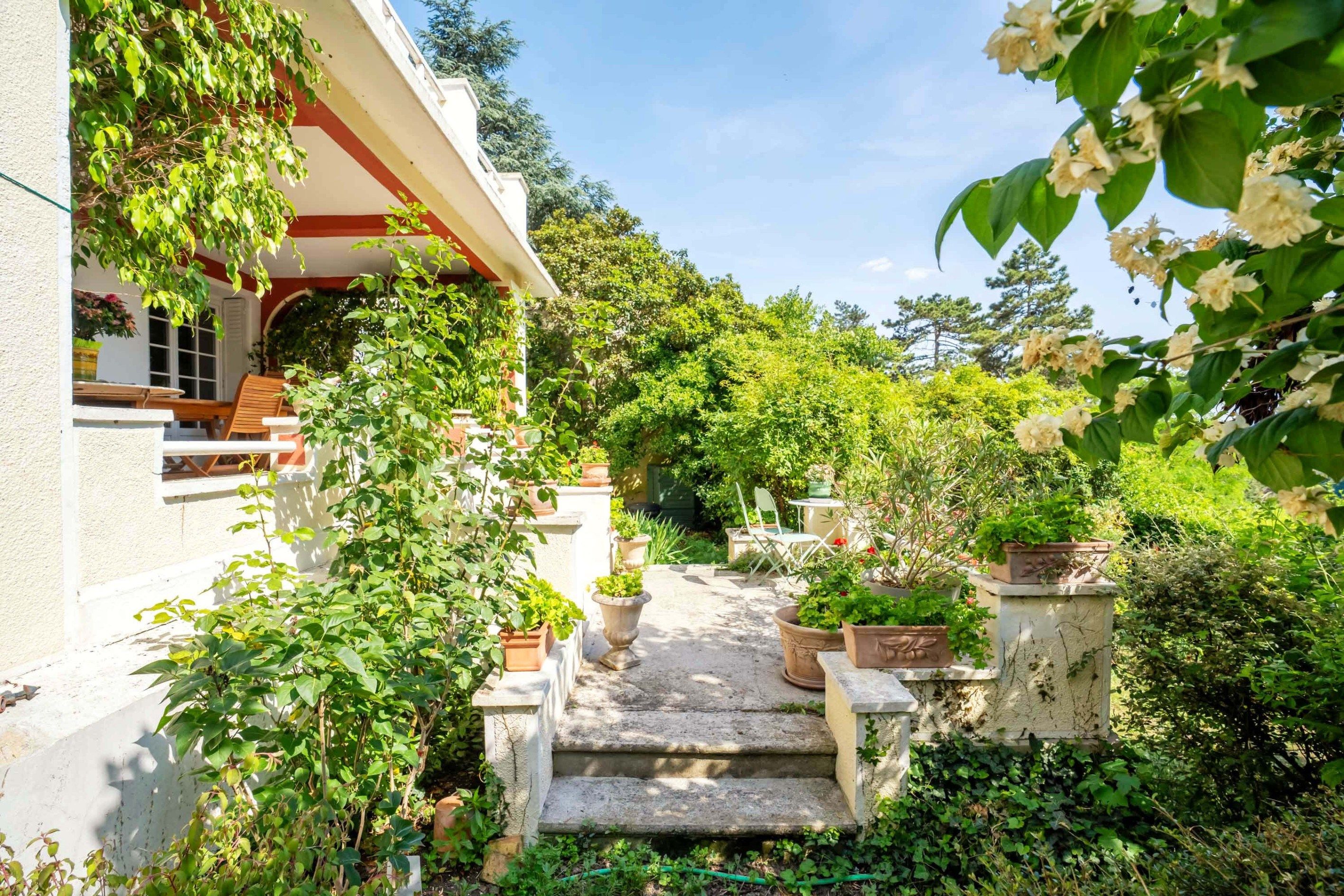 maison bourgeoise 10 Pièces en vente sur HERBLAY SUR SEINE (95220)