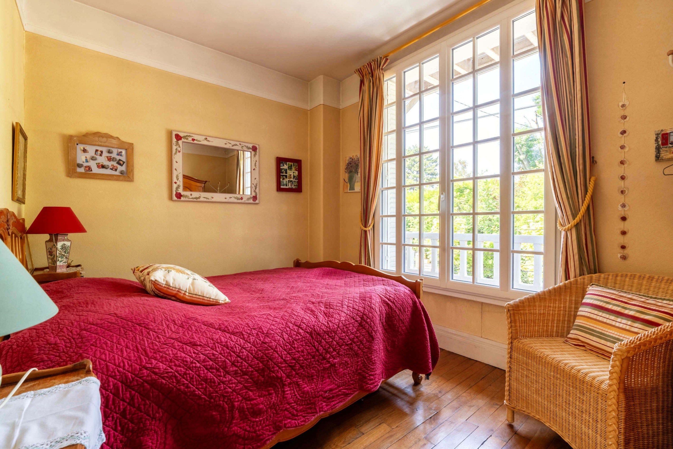 maison bourgeoise 10 Pièces en vente sur HERBLAY SUR SEINE (95220)