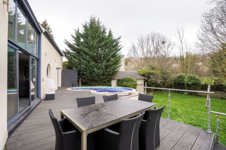 maison 6 Pièces en vente sur AUVERS SUR OISE (95430) Vente Maison 206 m² Auvers-sur-Oise 6 Pièces