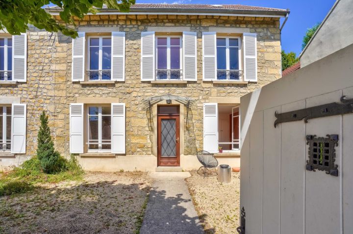 Vente Maison 135 m² Auvers-sur-Oise 6 Pièces
