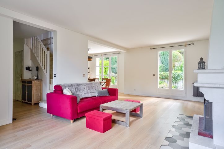 maison 8 Pièces en vente sur NEUVILLE SUR OISE (95000) Vente Maison 158 m² Neuville-sur-Oise 8 Pièces